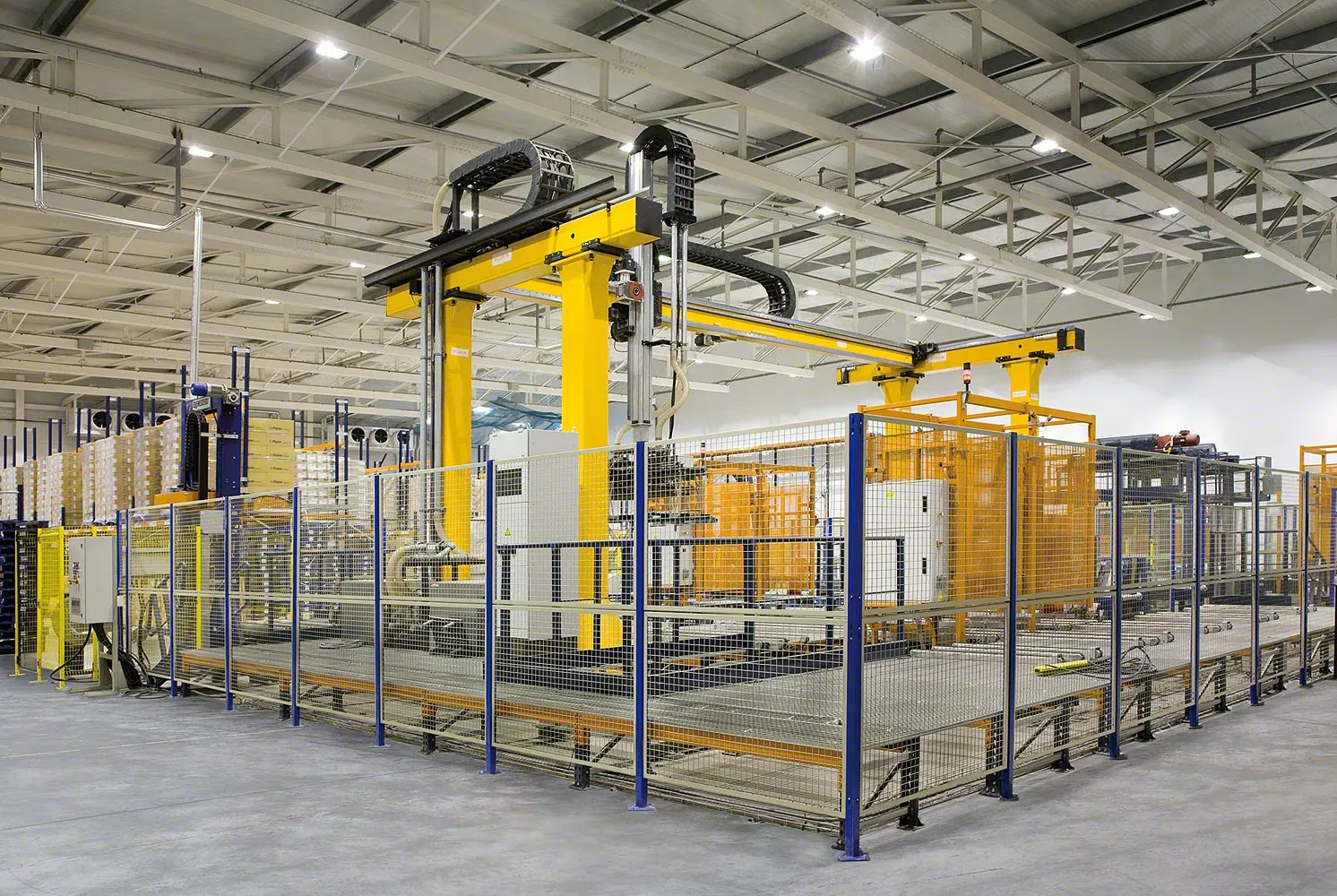 LOGISTICS & STAGING SERVICES